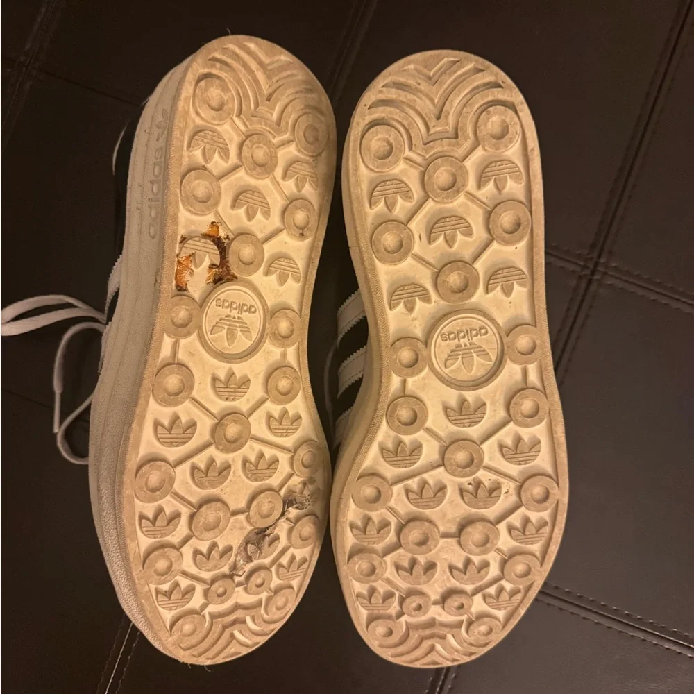 Adidas women’s platform gazelles - Picture 4 of 5